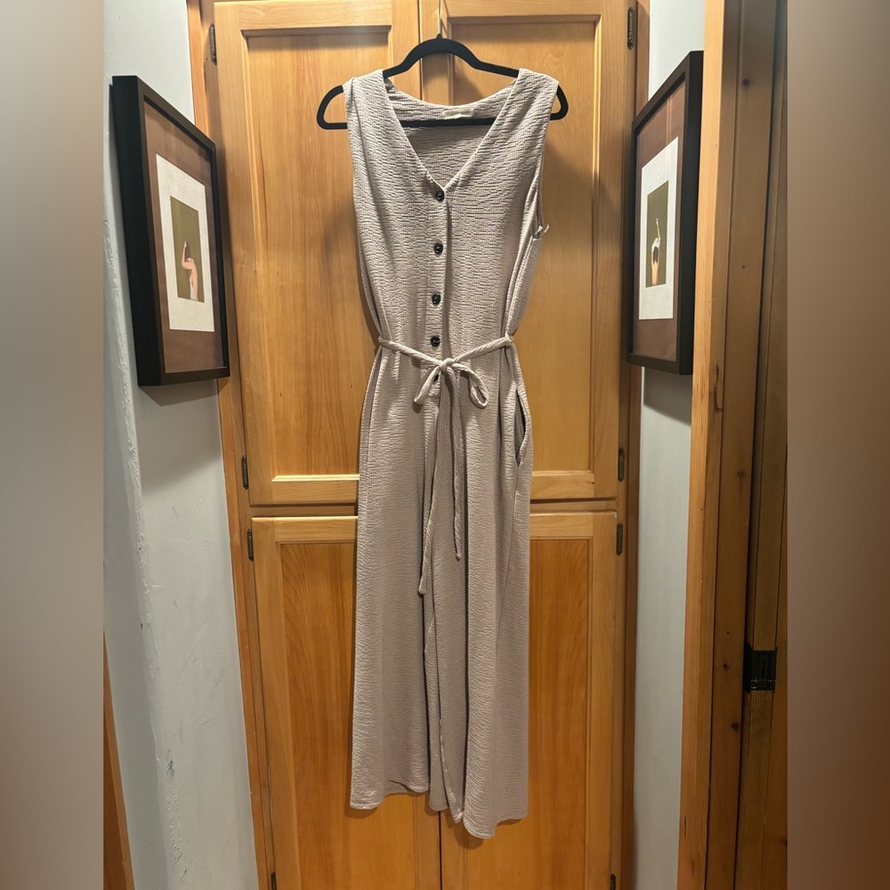 Grade & Gather Sz S Sleeveless Beige Jumpsuit